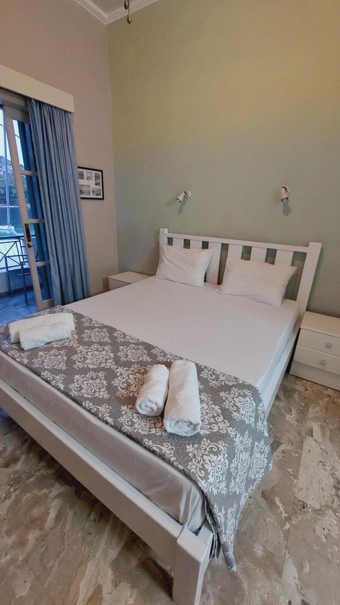 Ammogion Apartment Tolo